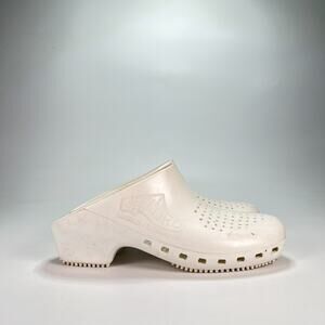 Calzuro Classic White Professional Sanitary Footwear Slip On Clogs Women's Sz 6